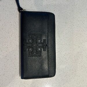 Tory Burch black wallet
